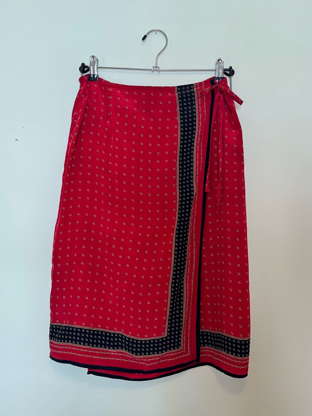 liz claiborne red wrap skirt